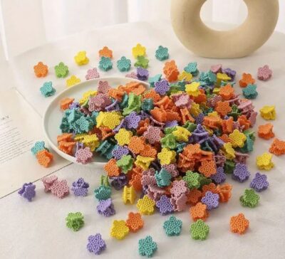 12 Pcs Cute Korean Style Hair Clips (Random Designs)