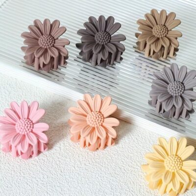 Mini Matte Daisy Candy Color Hair Claw Clips (1 Pc)